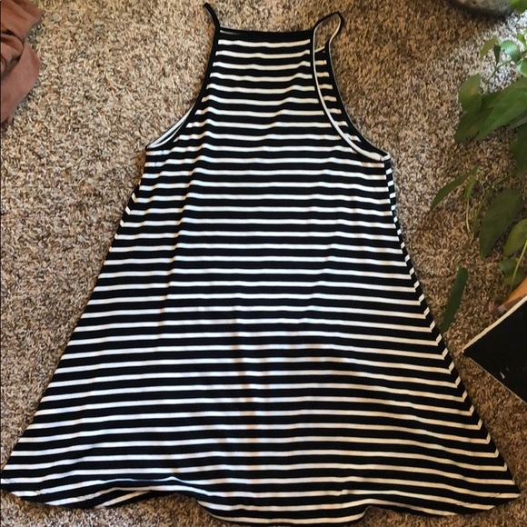 Black and White Striped Dress - Picture 2 of 3